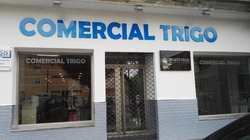 Fachada de Comercial Trigo, en Zafra